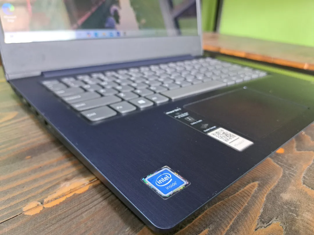 IDEAPAD SLIM 3 foto 2