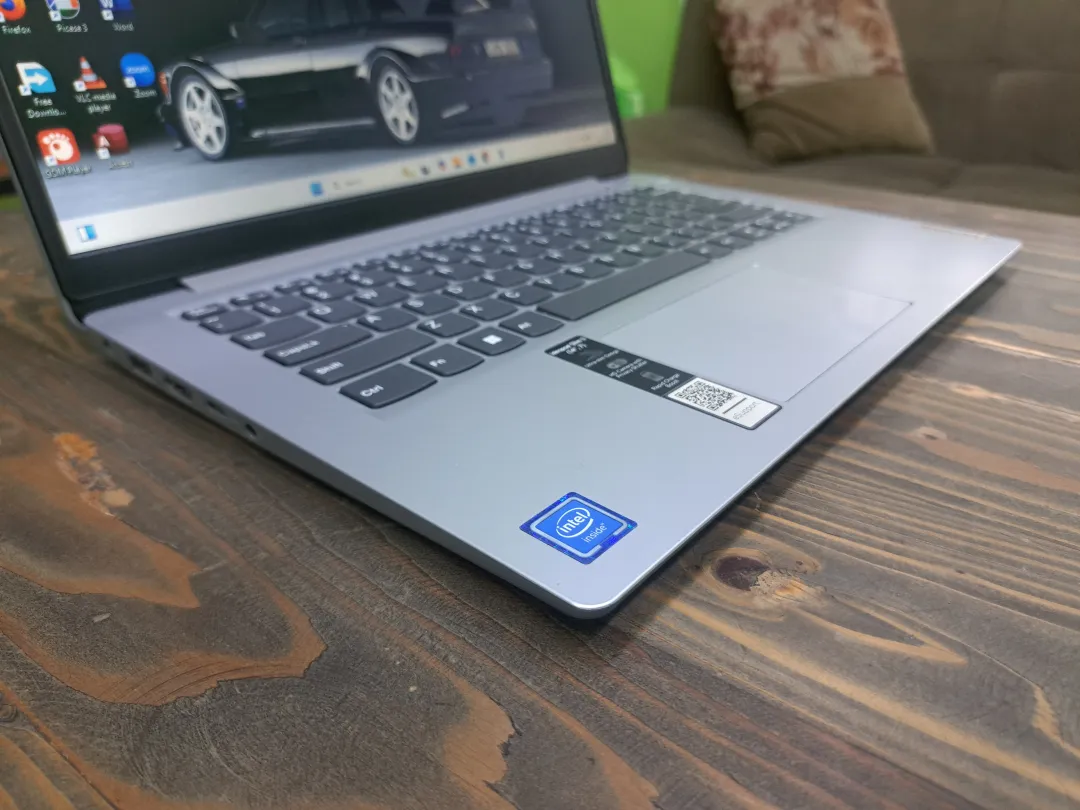 IDEAPAD SLIM 1i foto 2